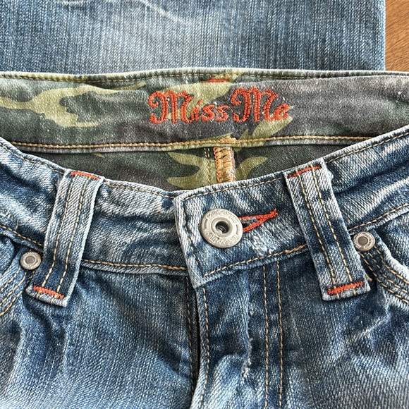 Miss Me Camo & Sequin Boot Leg flares - Picture 3 of 8